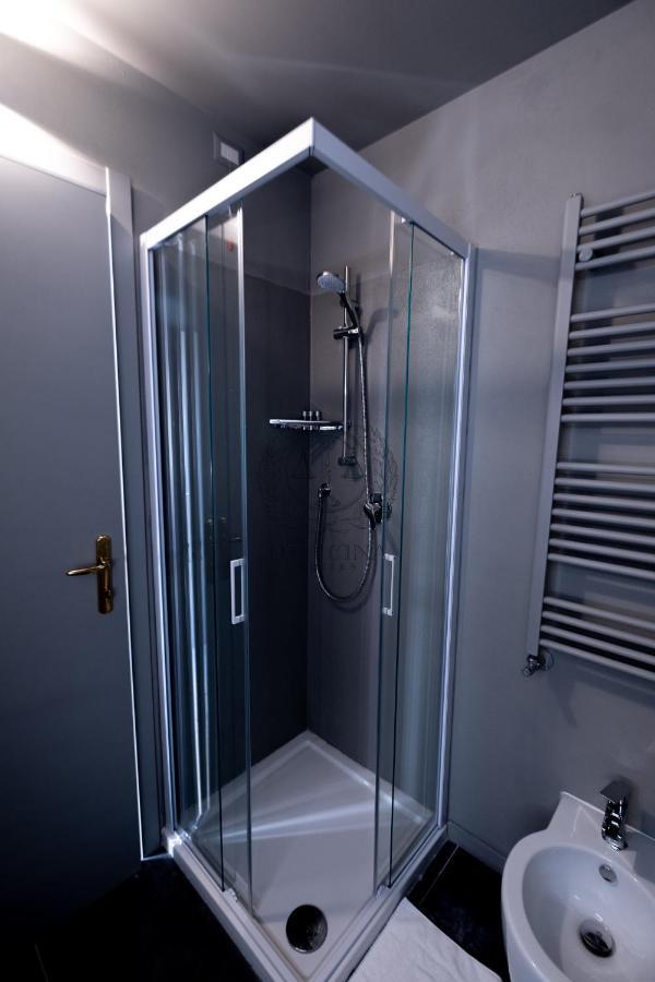 Officina Suites - Apartment , Navigli, Bocconi, Movida, Porta Ticinese มิลาน ภายนอก รูปภาพ