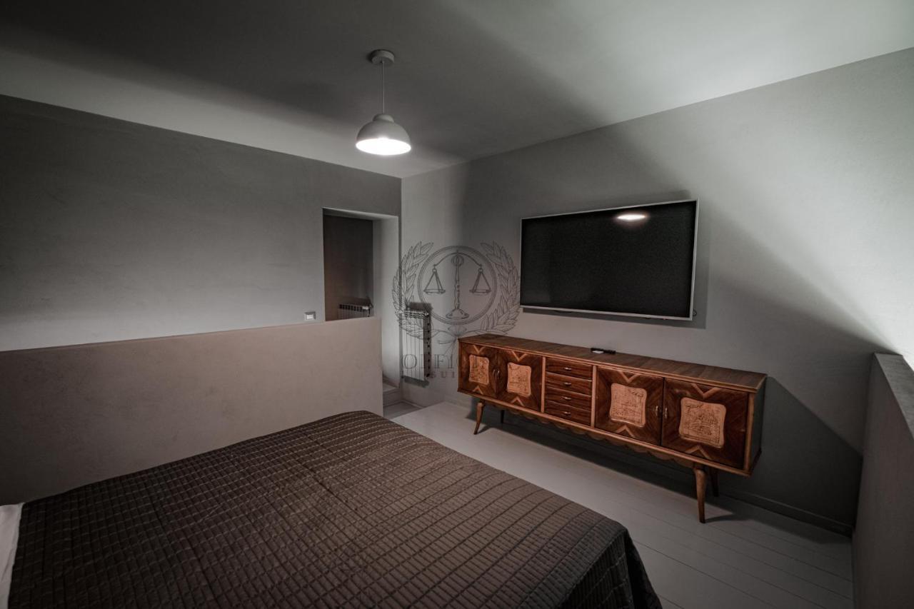 Officina Suites - Apartment , Navigli, Bocconi, Movida, Porta Ticinese มิลาน ภายนอก รูปภาพ